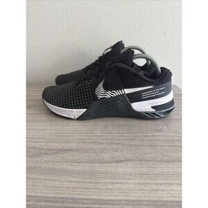 Nike Metcon 8 Womens Size 9.5 Black White Athletic Running Shoes Sneakers
